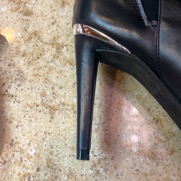 The Wishbone High Heel Black Leather Boots Size 7 - Picture 5 of 5